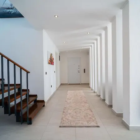 Kalkanda 6 Kisilik Lueks Tatil Villasi Отель Каш