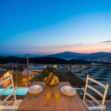 Kalkanda 6 Kisilik Lueks Tatil Villasi