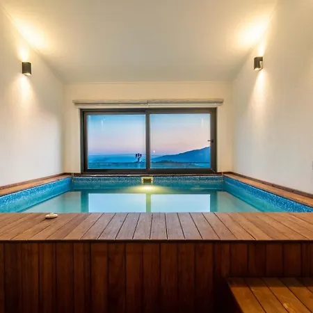 Kalkanda 6 Kisilik Lueks Tatil Villasi Каш