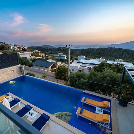 Kalkanda 6 Kisilik Lueks Tatil Villasi Отель 4*