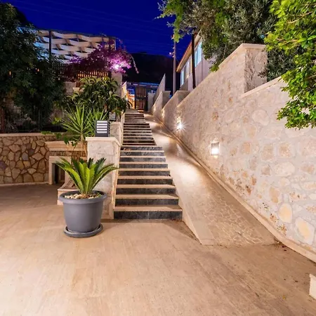 Kalkanda 6 Kisilik Lueks Tatil Villasi Отель